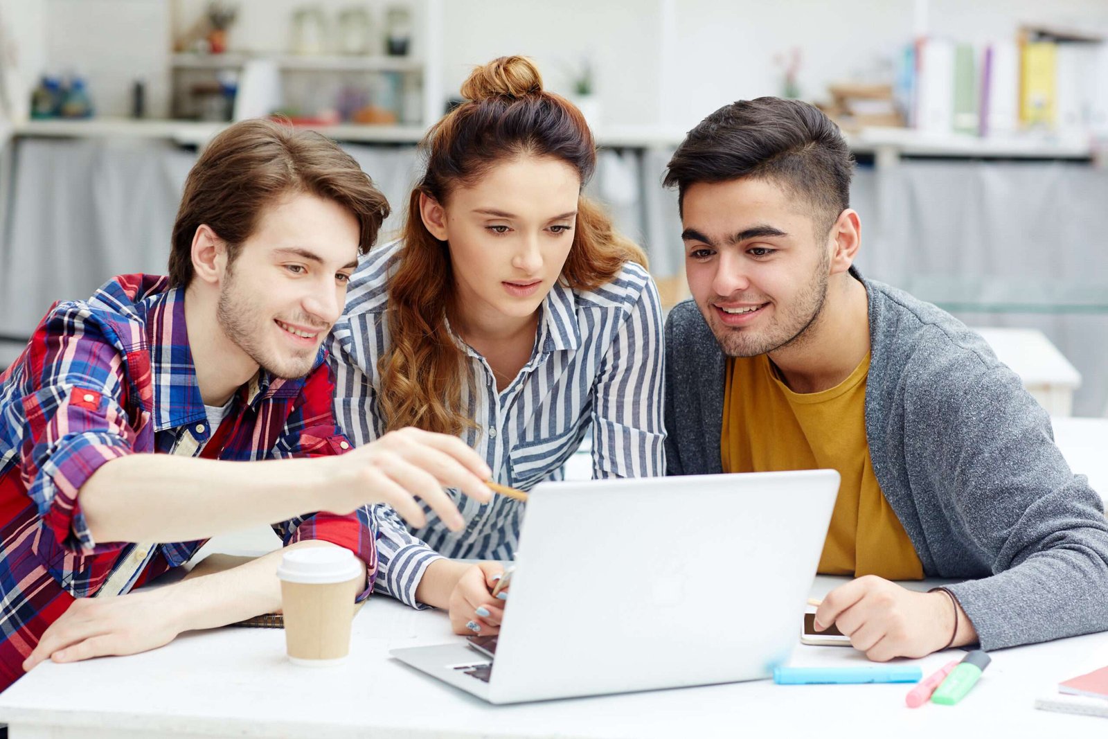 GrowthMindss: The Best Online Digital Marketing Institute for Your Career Growth
